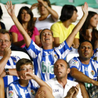 La afición de la Deportiva Ponferradina arropó a su equpo en el Martínez Valero.