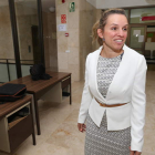 La magistrada Silvia Martínez, ayer tras la votación, ejercerá cuando salga en el BOE.