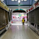 Interior del Mercado del Conde Luna, en decadencia total. MARCIANO PÉREZ