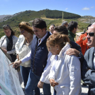 Rosa Valdeón y Suárez-Quiñones visitan el Parque Natural de la Montaña Palentina. A. ÁLVAREZ