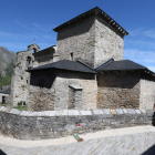 La iglesia de Peñalba se cerró ayer a las visitas. ANA F. BARREDO