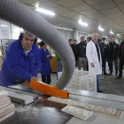 Jugadores de la Cultural durante su visita a las instalaciones de Asprona