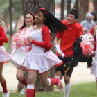 La prueba del Rompecabezas comenzó con una desbandada de adolescentes por el parque del Temple.