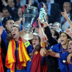 Los jugadores del Barcelona, exultantes al termino de la final de la Liga de Campeones de fútbol en