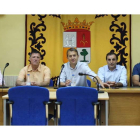 Los alcaldes de la cuenca minera de la Vasco se reunieron ayer en el Ayuntamiento de La Robla para presionar ante la situación.