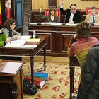 Momento en el que Pardo, Cabezas y Chamorro votan en contra del aumento de la ORA.