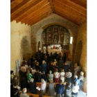 Imagen de la rehabilitada iglesia de La Faba, llena en su estreno