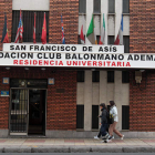 Instalaciones de la Fundación Ademar en la calle Miguel Castaño de León.