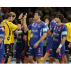 Los jugadores ademaristas saludan a los alemanes al final y se despiden de la Champions