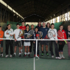 Las jóvenes promesas leonesas de tenis se curten cada día con sesiones de trabajo que se pueden prolongar durante cinco horas.