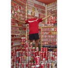 Davide Andreani tiene 10.558 latas de Coca-Cola.
