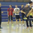 Los aspirantes a ingresar en los cuerpos y fuerzas de seguridad del estado preparan las pruebas físicas.