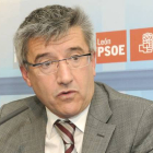 Francisco Fernández, durante la rueda de prensa que ha ofrecido hoy en León.
