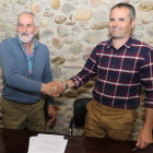 Matías Llorente y José Ángel Bodelón, ayer en Carracedelo. L. DE LA MATA