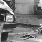 Imagen del momento posterior al atentado en la calle Ramón y Cajal de León en el que ETA asesinó al comandante Cortizo