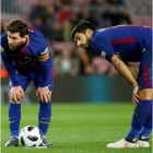 Messi y Luis Suárez en el partido ante el Getafe. ENRIC FONTCUBERTA