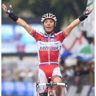 ‘Purito’ Rodríguez celebra su triunfo en Lombardía.