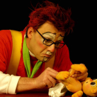 Imagen del grupo serbio Teatro Plus, en la representación de ‘El tiempo perdido’.