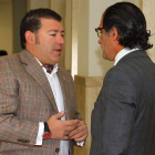 Javier Baena, en una imagen de archivo en los Juzgados, junto con su abogado.