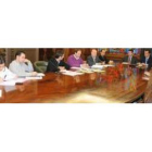 En la mesa de las antenas están partidos políticos, técnicos, operadoras, empresarios, plataforma, v