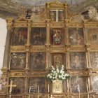 Vista general del retablo de Valdavida, que se encuentra en muy mal estado.
