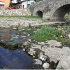 El río Oza en Toral de Merayo, esta semana.