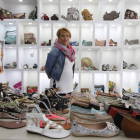 Sara Pérez, de Bitania, un tienda de zapatos, habla del negocio.
