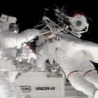 Dos astronautas en una misión de la Nasa. NASA TV