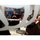 Un momento de la reunión de la comisión ejecutiva de la agrupación socialista de León, en la tarde de ayer.