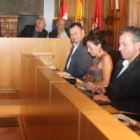 La presidenta, parte de sus vicepresidentes y diputados socialistas antes de iniciarse la intensa br