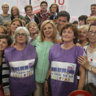 Valenciano posa con el presidente del Principado de Asturias y varias mujeres.