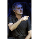 José Mourinho, en el banquillo del Bernabéu.