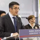 El lendakari, Patxi López, durante su comparecencia.