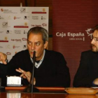 Paul Auster con Rafael saravia, en la rueda de prensa de Botines