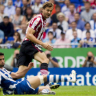 Llorente dispara en la jugada en la que marcó el segundo gol para al Athletic frente al Espanyol.