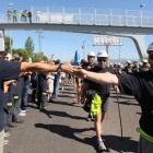 Los bomberos de la Comunidad de Madrid saludan con admiración a la columna minera del norte por su «lucha ejemplar»