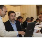 Enrique Soto, Melchor Moreno y Javier Chamorro, en octubre cuando se aprobaron los nuevos estatutos