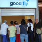 Pasajeros afectados por la cancelación de un vuelo a Menorca presentan queja ante Good Fly.