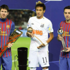 Los tres mejores jugadores de la final: Messi y Xavi, por el Barçá, junto a Neymar, del Santos.