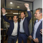 Tudanca, anoche, con Óscar Puente y Javier Izquierdo.