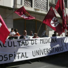 Protesta en 2007 para reivindicaruna la Facultad de Medicina en León. RAMIRO