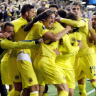 Los jugadores del Villarreal celebran el triunfo. CÁRDENAS