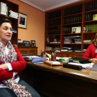 Begoña Guerreiro, pedánea de Rodicol y María del Carmen Mallo, alcaldesa de Murias.