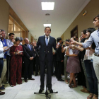 Rajoy entregó ayer su credencial como diputado. JUAN CARLOS HIDALGO