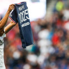 Mbappé celebra su renovación con el PSG hasta 2025 después de rechazar finalmente la oferta del Real Madrid. MOHAMMED BADRA