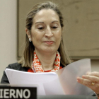 La ministra de Fomento, Ana Pastor, ayer, en su comparecencia en el Congreso.