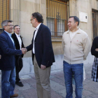 Las candidaturas de la UPL y el PSOE coincidieron en la Audiencia Provincial al validar las listas.