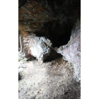 Interior de la cueva principal enclavada en Librán.