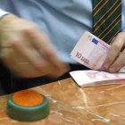 Los préstamos en manos de pymes y familias son hoy casi 4.000 millones menos que antes de la crisis.