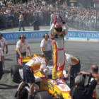 Alonso agradeció a los miles de aficionados su presencia.